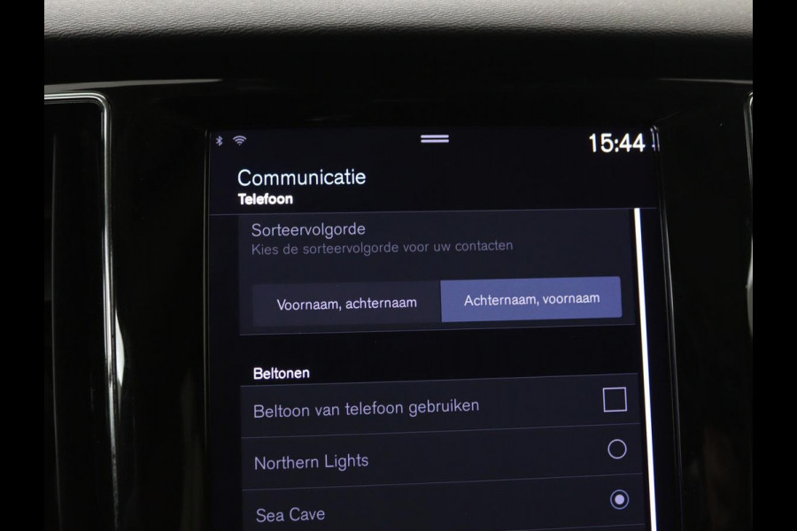 Volvo V60 2.0 T8 Recharge AWD Inscription | Panoramadak | Leder | Stoel & stuurverwarming | Camera | Adaptive cruise | Carplay | Navigatie
