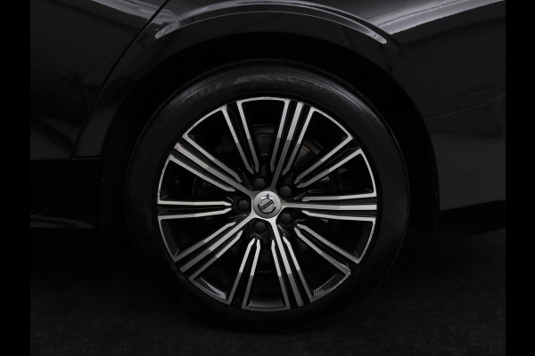 Volvo V60 2.0 T8 Recharge AWD Inscription | Panoramadak | Leder | Stoel & stuurverwarming | Camera | Adaptive cruise | Carplay | Navigatie