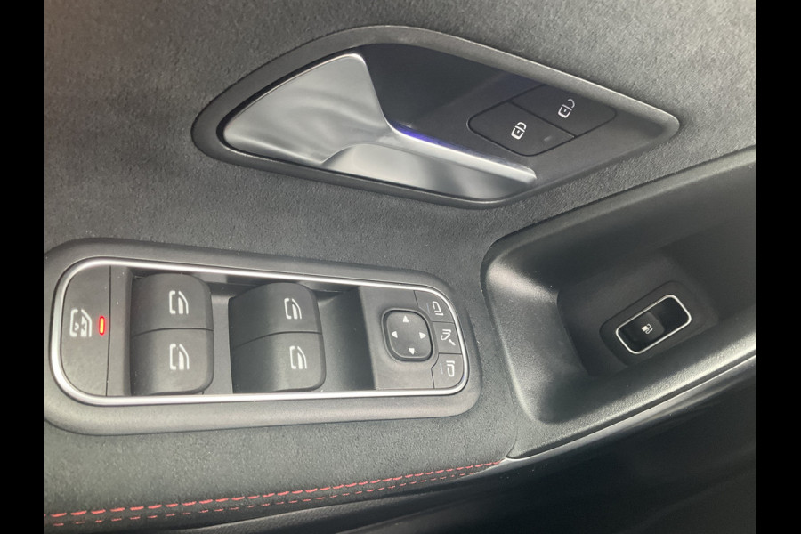 Mercedes-Benz A-Klasse 250 e AMG Line Pano Sfeerverl Stoelverw Nav/Cam Plug-in 13496KM!