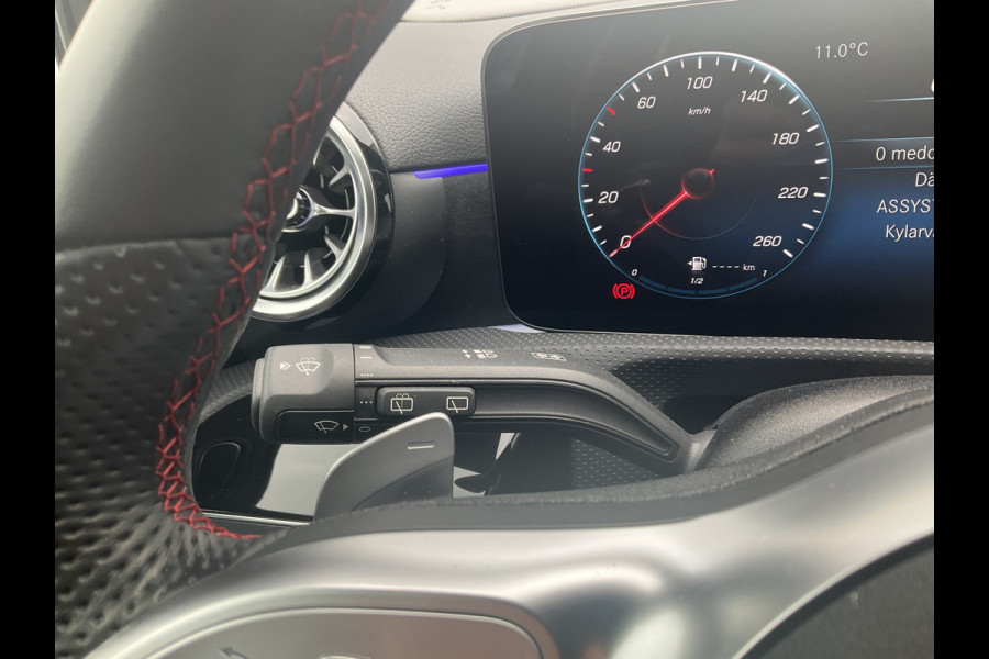 Mercedes-Benz A-Klasse 250 e AMG Line Pano Sfeerverl Stoelverw Nav/Cam Plug-in 13496KM!