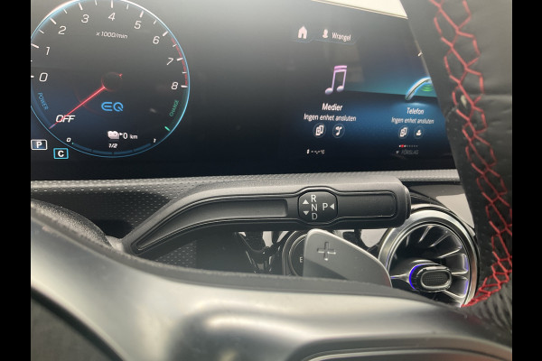 Mercedes-Benz A-Klasse 250 e AMG Line Pano Sfeerverl Stoelverw Nav/Cam Plug-in 13496KM!