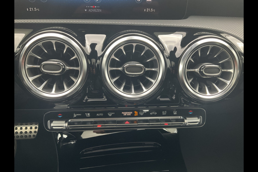 Mercedes-Benz A-Klasse 250 e AMG Line Pano Sfeerverl Stoelverw Nav/Cam Plug-in 13496KM!
