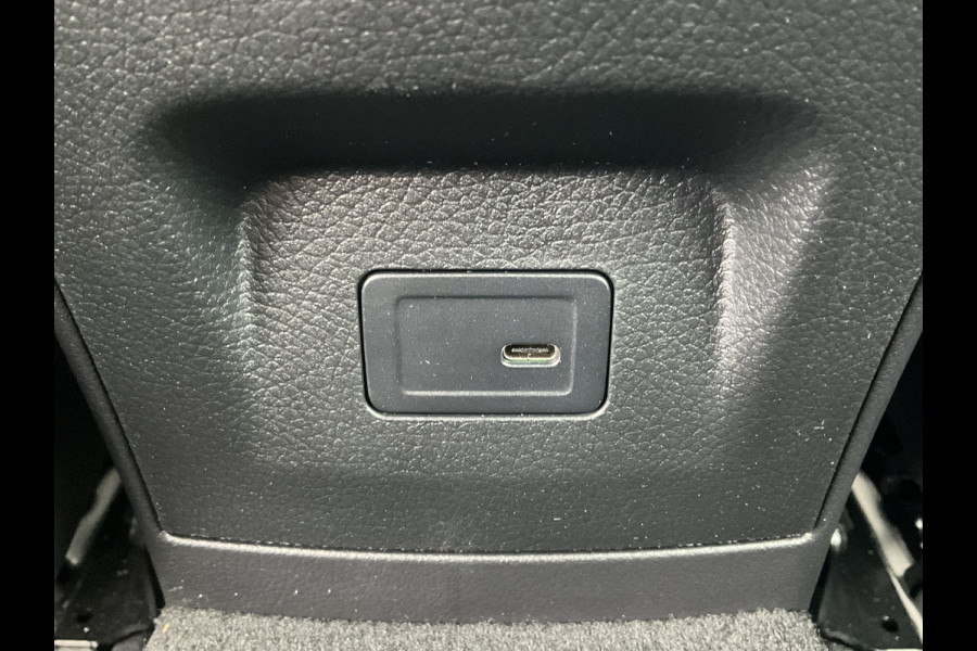 Mercedes-Benz A-Klasse 250 e AMG Line Pano Sfeerverl Stoelverw Nav/Cam Plug-in 13496KM!