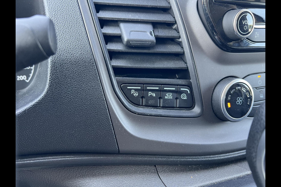 Ford Transit Custom 280 2.0 TDCI L1H1 Trend Automaat Zuid | 8 inch scherm | Stoelverwarming | Trekhaak  | Achteruitrijcamera