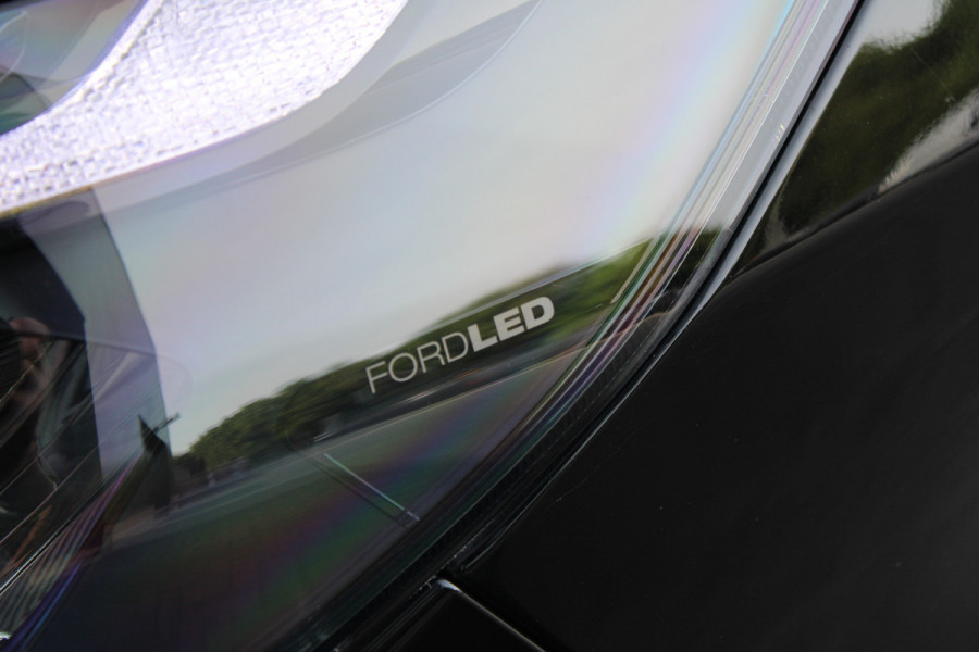 Ford Transit Custom 320 2.0 TDCI L2H1 Trend 170pk - Carplay - Android - Camera - LED - Stoelverwarming - 70l tank - Rijklaar