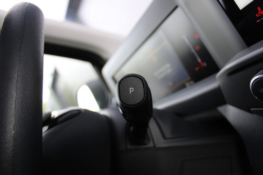 Ford Transit Custom 320 2.0 TDCI L2H1 Trend 170pk - Carplay - Android - Camera - LED - Stoelverwarming - 70l tank - Rijklaar