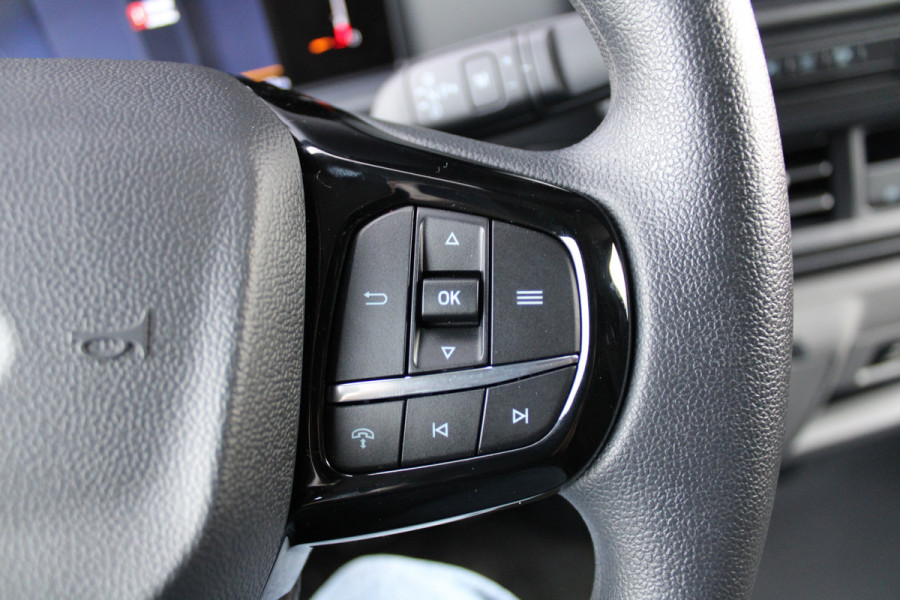 Ford Transit Custom 320 2.0 TDCI L2H1 Trend 170pk - Carplay - Android - Camera - LED - Stoelverwarming - 70l tank - Rijklaar