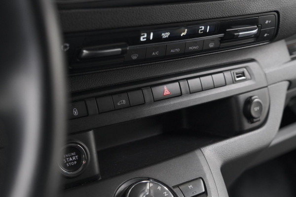 Peugeot Expert 2.0 BlueHDI 180 Automaat Standard Premium | Standkachel | Trekhaak | Head-Up Display | Camera | Apple Carplay | Laadruimte Betimmering
