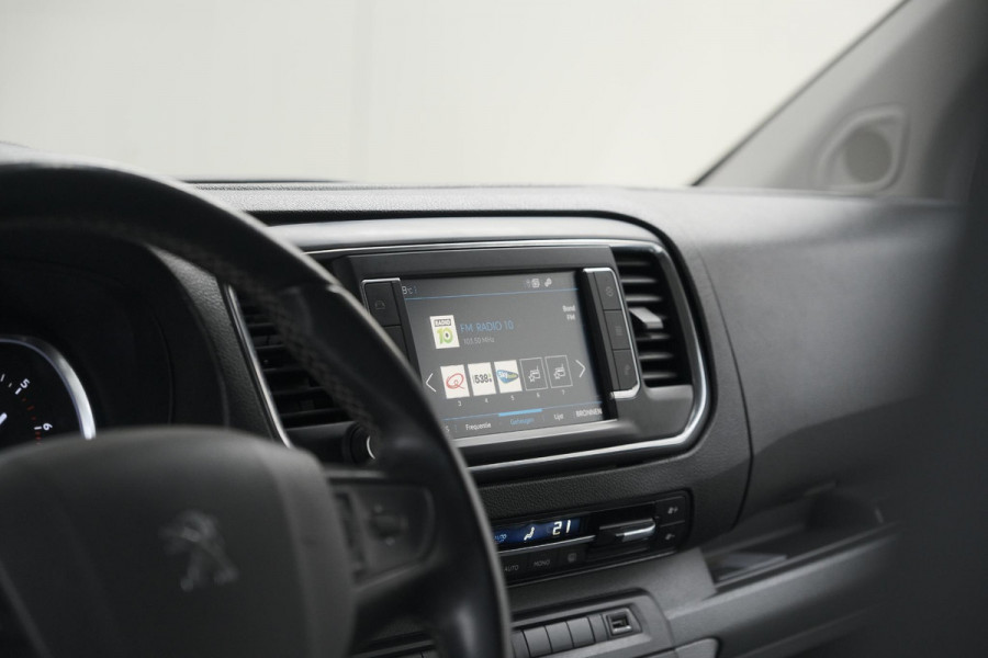 Peugeot Expert 2.0 BlueHDI 180 Automaat Standard Premium | Standkachel | Trekhaak | Head-Up Display | Camera | Apple Carplay | Laadruimte Betimmering