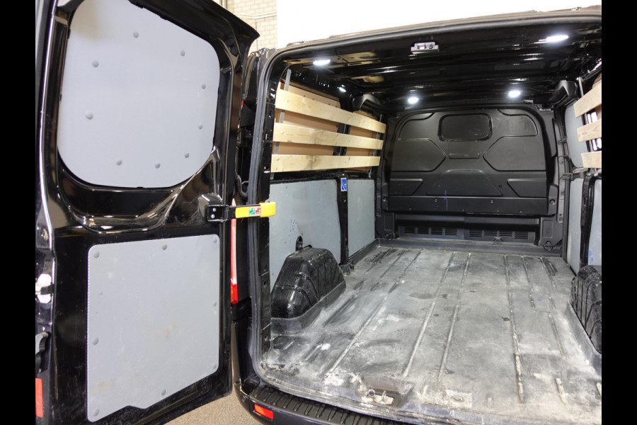 Ford Transit Custom 320 2.0 TDCI L2H1 Sport 185PK Automaat Airco Cruise Control Bluetooth Navi Trekhaak