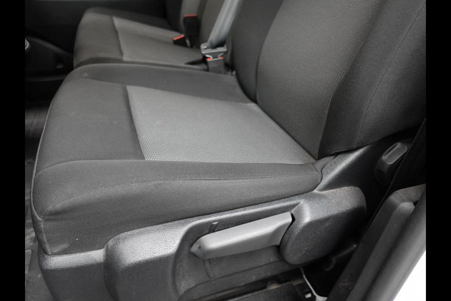 Peugeot Expert 1.5 BlueHDI 120PK L2 Airco Navigatie Cruise control Trekhaak
