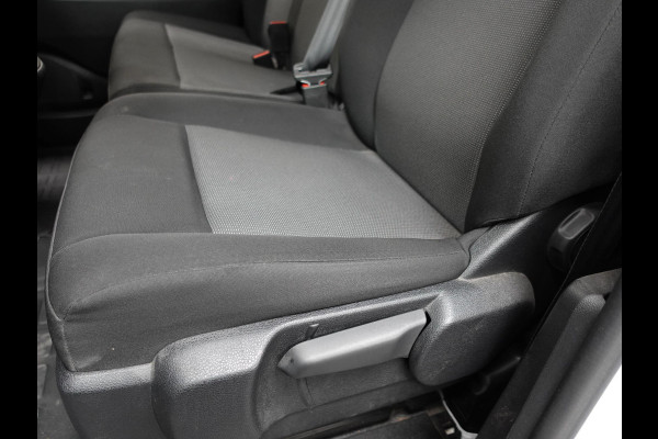 Peugeot Expert 1.5 BlueHDI 120PK L2 Airco Navigatie Cruise control Trekhaak