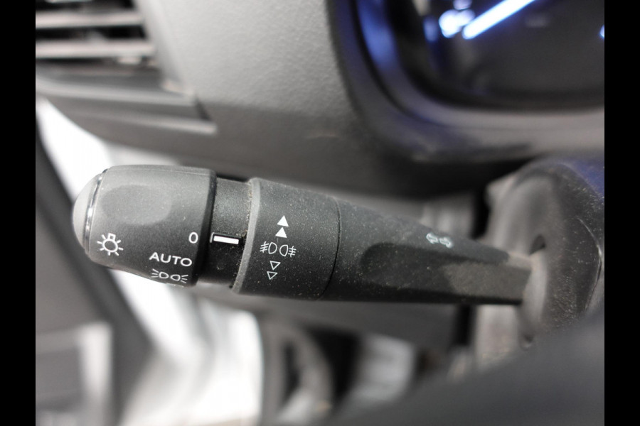 Peugeot Expert 1.5 BlueHDI 120PK L2 Airco Navigatie Cruise control Trekhaak
