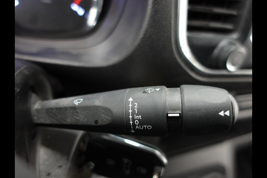 Peugeot Expert 1.5 BlueHDI 120PK L2 Airco Navigatie Cruise control Trekhaak
