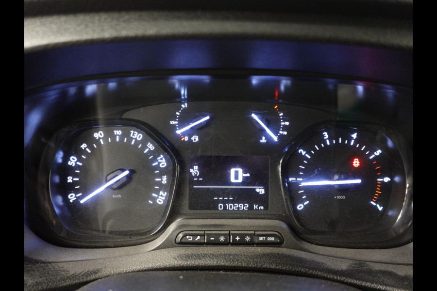 Peugeot Expert 1.5 BlueHDI 120PK L2 Airco Navigatie Cruise control Trekhaak