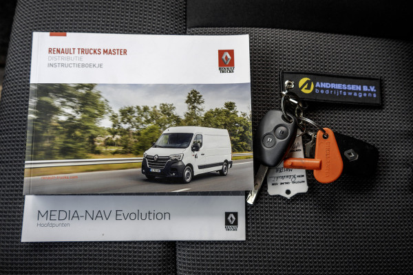 Renault Master 2.3 dCi | Bakwagen met laadklep (1000kg) | CityBox | 3.5T Trekhaak | LED | Navi | Airco | Cruise | Euro 6