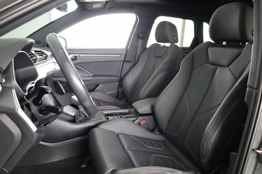 Audi Q3 45 TFSI e S edition 245PK Automaat | Panorama dak | Lederen bekleding | 20 "LM velgen | Adaptieve cruise control |