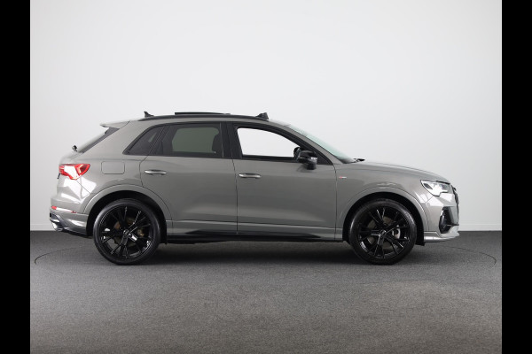 Audi Q3 45 TFSI e S edition 245PK Automaat | Panorama dak | Lederen bekleding | 20 "LM velgen | Adaptieve cruise control |