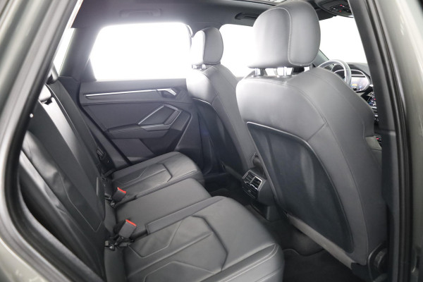 Audi Q3 45 TFSI e S edition 245PK Automaat | Panorama dak | Lederen bekleding | 20 "LM velgen | Adaptieve cruise control |
