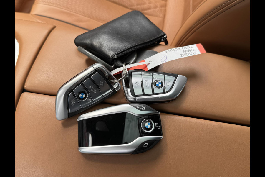 BMW 7 Serie 750d xDrive High Executive | Panoramadak | 360* Camera | Head-Up Display | Stoelventilatie/Verwarming | Harmon Kardon |
