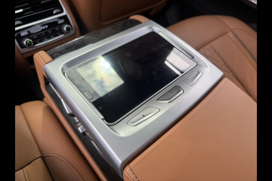 BMW 7 Serie 750d xDrive High Executive | Panoramadak | 360* Camera | Head-Up Display | Stoelventilatie/Verwarming | Harmon Kardon |
