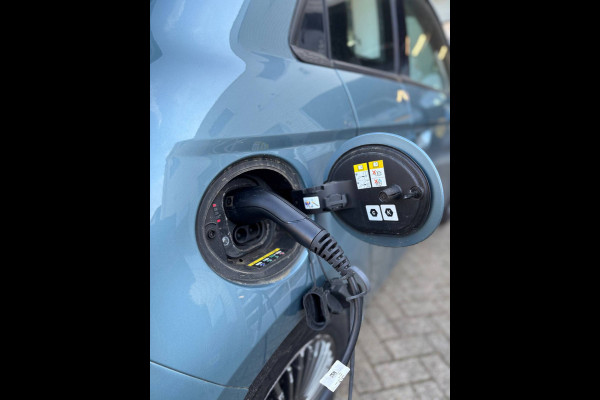 Fiat 500E 3+1 Icon 42 kWh NAVIGATIE LM VELGEN CRUISE CONTROL CRUISE CONTROL
