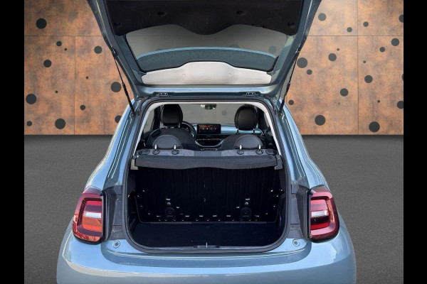 Fiat 500E 3+1 Icon 42 kWh NAVIGATIE LM VELGEN CRUISE CONTROL CRUISE CONTROL