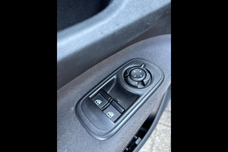 Fiat 500E 3+1 Icon 42 kWh NAVIGATIE LM VELGEN CRUISE CONTROL CRUISE CONTROL