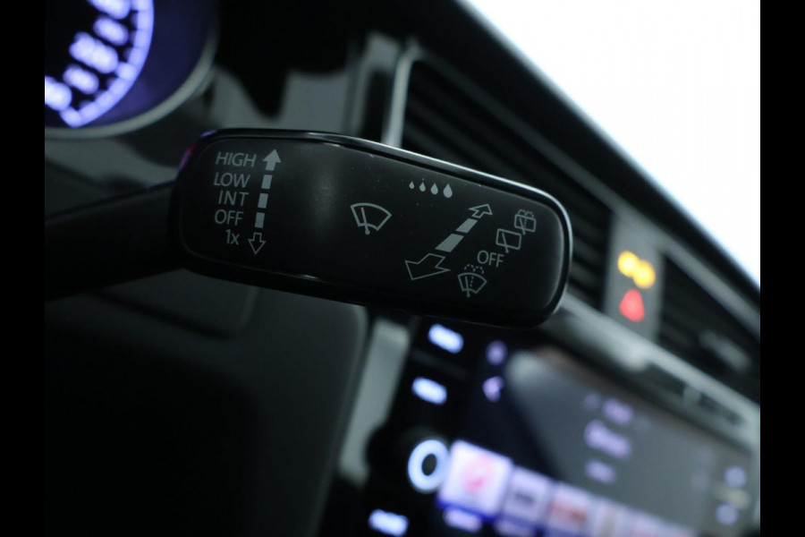 Volkswagen Golf 1.5 TSI ACT Highline NAVI | CarPlay | Stoelverwarming | Dealer onderhouden