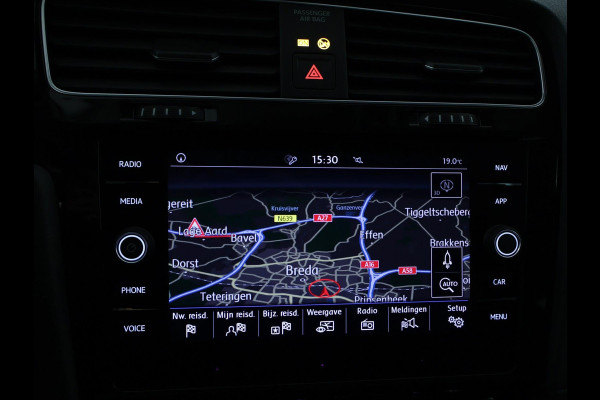 Volkswagen Golf 1.5 TSI ACT Highline NAVI | CarPlay | Stoelverwarming | Dealer onderhouden