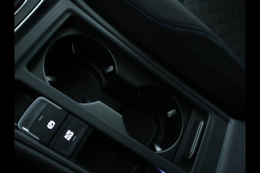 Volkswagen Golf 1.5 TSI ACT Highline NAVI | CarPlay | Stoelverwarming | Dealer onderhouden