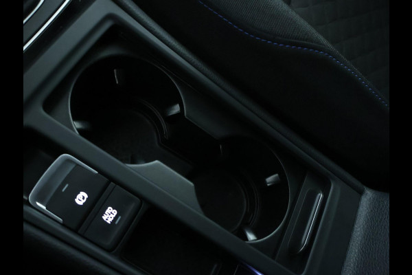 Volkswagen Golf 1.5 TSI ACT Highline NAVI | CarPlay | Stoelverwarming | Dealer onderhouden
