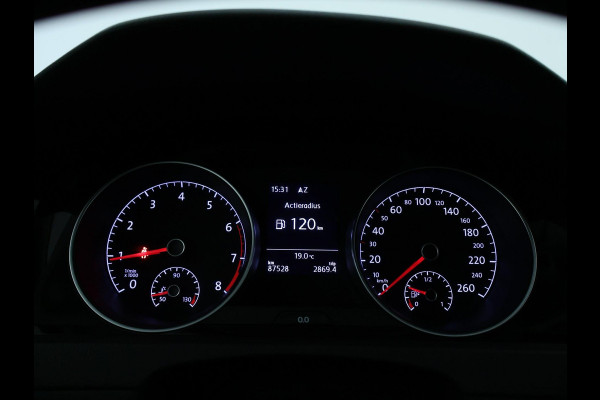 Volkswagen Golf 1.5 TSI ACT Highline NAVI | CarPlay | Stoelverwarming | Dealer onderhouden
