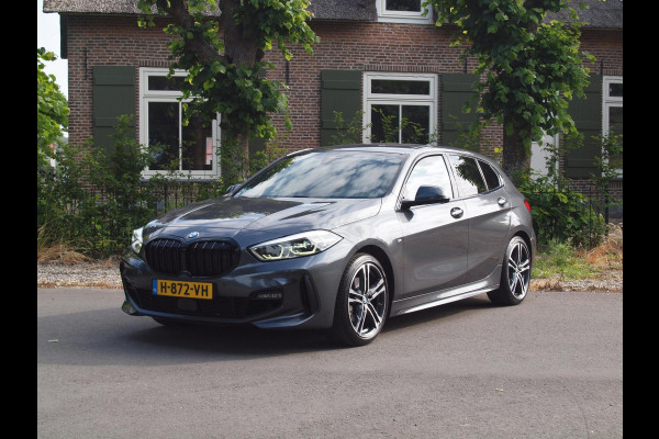 BMW 1-serie 118i High Executive Edition | M-pakket | Camera | Apple Carplay | Harman Kardon | Automaat |