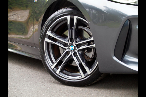 BMW 1-serie 118i High Executive Edition | M-pakket | Camera | Apple Carplay | Harman Kardon | Automaat |