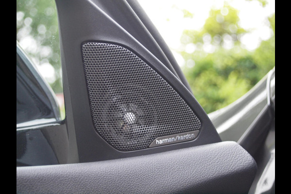 BMW 1-serie 118i High Executive Edition | M-pakket | Camera | Apple Carplay | Harman Kardon | Automaat |