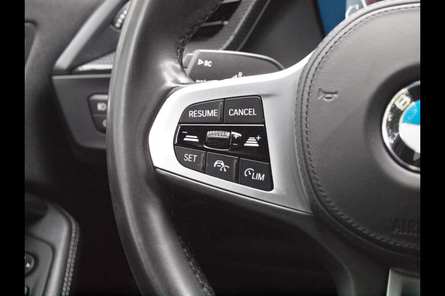 BMW 1-serie 118i High Executive Edition | M-pakket | Camera | Apple Carplay | Harman Kardon | Automaat |