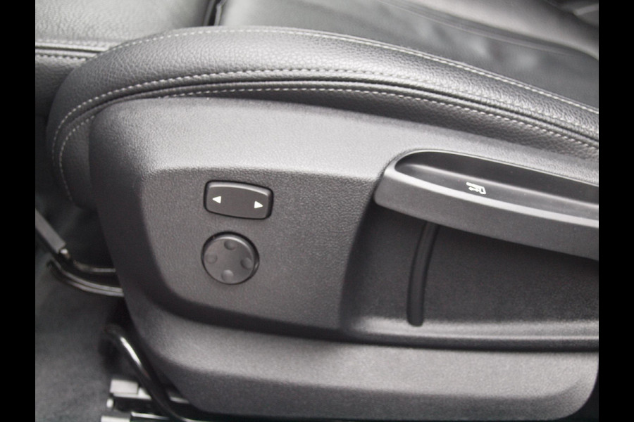 BMW 1-serie 118i High Executive Edition | M-pakket | Camera | Apple Carplay | Harman Kardon | Automaat |