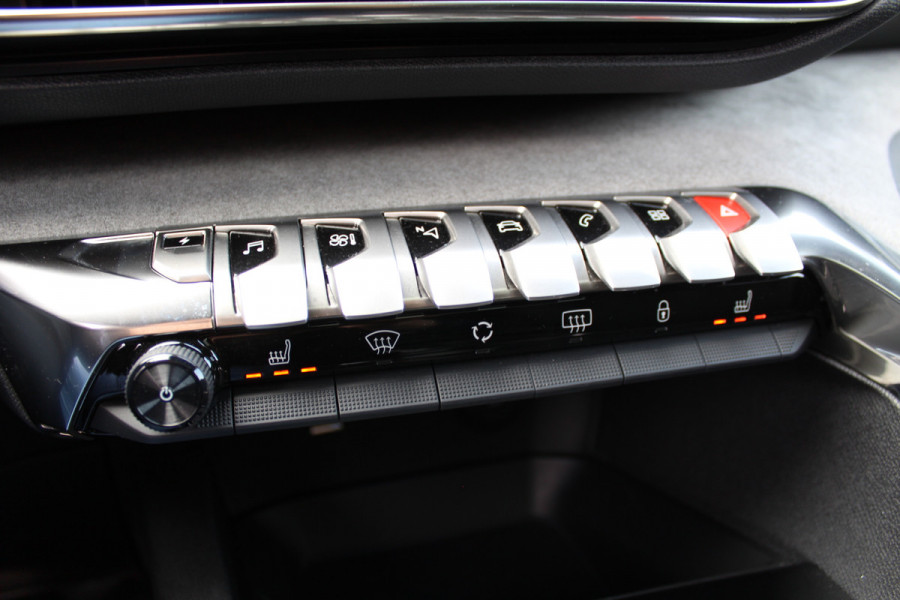 Peugeot 3008 1.6 HYbrid4 300 GT | Trekhaak | BLIS | Panoramadak | Adaptieve Cruise | Led | Navigatie