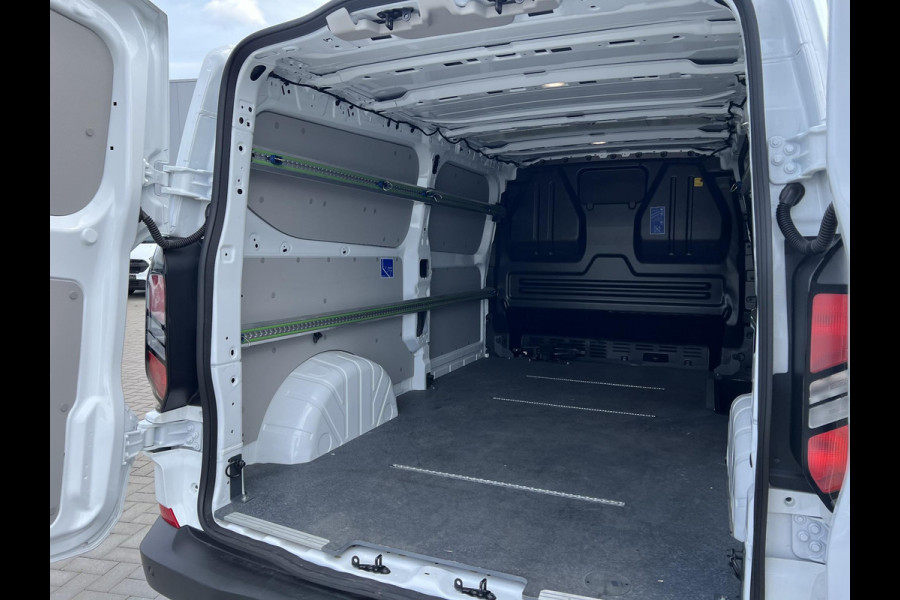 Ford Transit Custom 320 2.0 TDCI L2H1 Trend Zuid | 136pk | Driver Assistance Pack | Stoelverwarming | Voorruitverwarming | Navigatie | Verlengde Fabrieksgarantie tot 08-2028