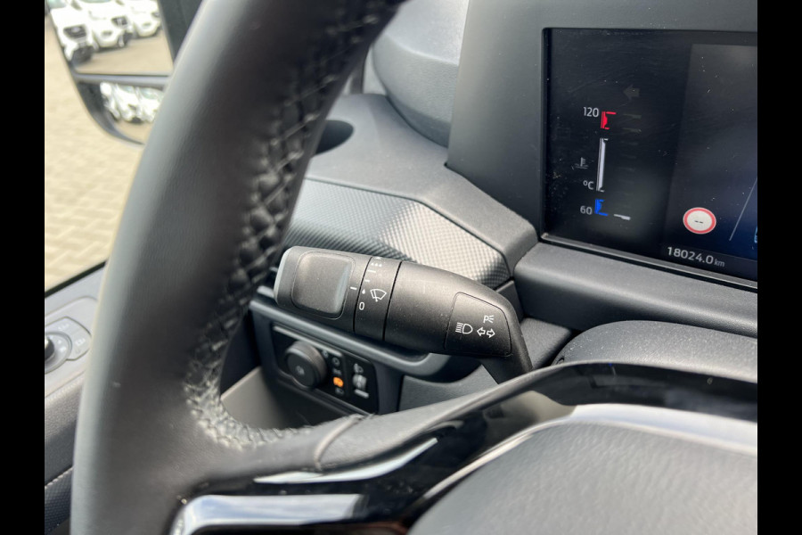 Ford Transit Custom 320 2.0 TDCI L2H1 Trend Zuid | 136pk | Driver Assistance Pack | Stoelverwarming | Voorruitverwarming | Navigatie | Verlengde Fabrieksgarantie tot 08-2028