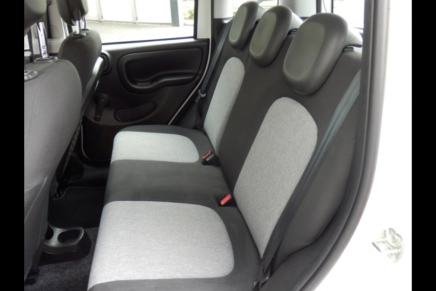 Fiat Panda 80 pk. Lounge I Automaat I Airco I 5 zitplaatsen I