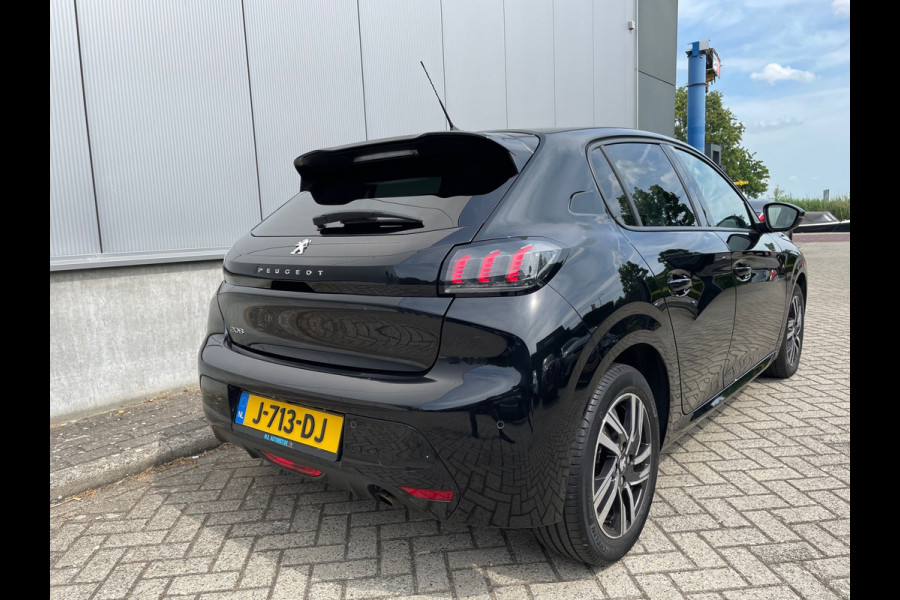 Peugeot 208 1.2 PureTech Allure / Automaat / Navigatie