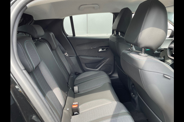 Peugeot 208 1.2 PureTech Allure / Automaat / Navigatie