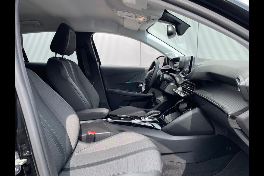 Peugeot 208 1.2 PureTech Allure / Automaat / Navigatie
