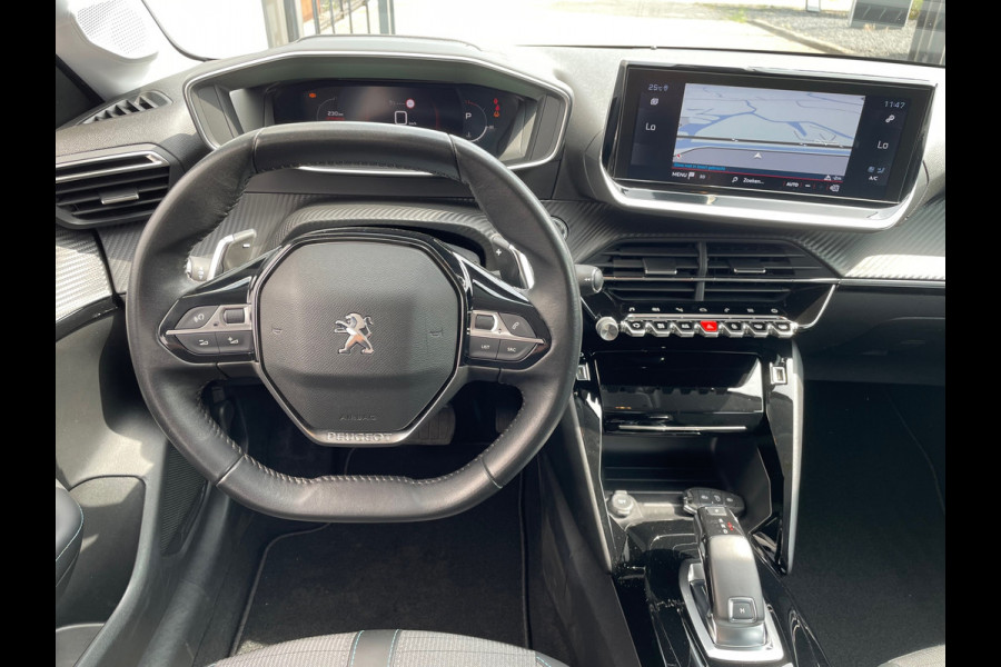 Peugeot 208 1.2 PureTech Allure / Automaat / Navigatie