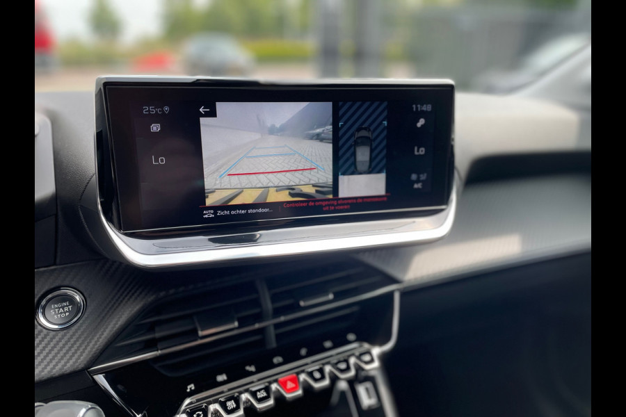 Peugeot 208 1.2 PureTech Allure / Automaat / Navigatie