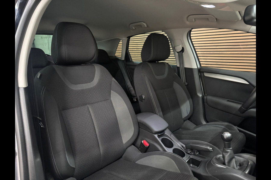 Citroën C4 1.2 PureTech Feel Edition | Navigatie | Trekhaak | Cruise Control