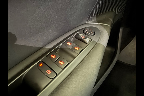 Citroën C4 1.2 PureTech Feel Edition | Navigatie | Trekhaak | Cruise Control