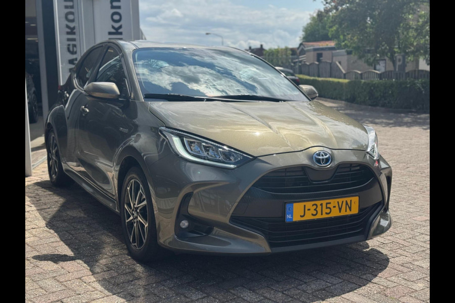 Toyota Yaris 1.5 Hybrid First Edition Trekhaak afn. / Navi / Camera / LM velgen